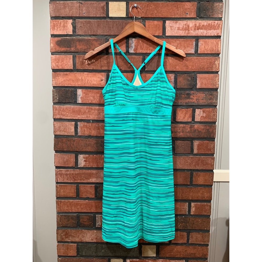 Athleta Green Shorebreak Dress - Picture 2 of 9